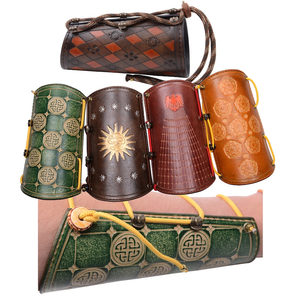 Hoste Traditional Bracer