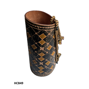Hoste Traditional Bracer